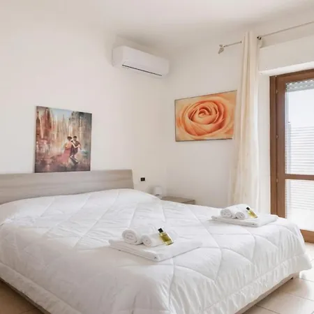 Dimoras 3br Center Terrace & Parking דירה